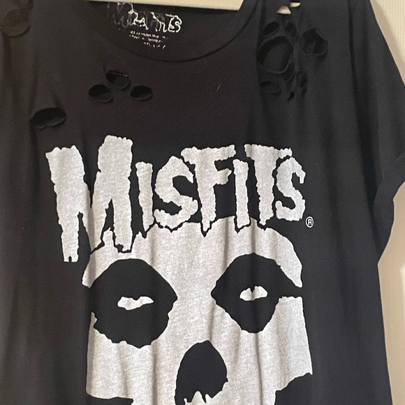 New Torrid Misfits Black Distressed Tee sz 3x (22-24) - Picture 2 of 5